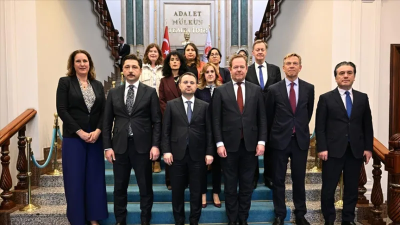 Gürlek igazságügyi miniszter tárgyalt Van Weel holland igazságügyi és biztonsági miniszterrel